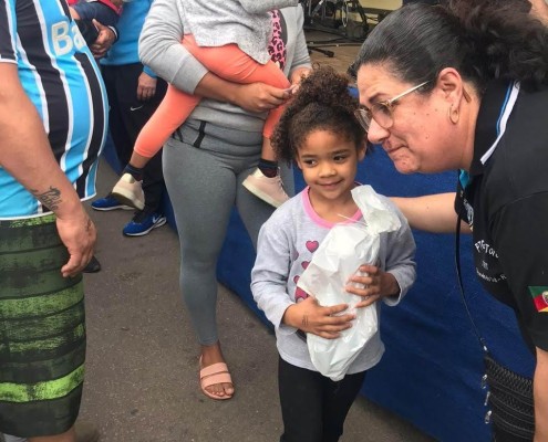 DISTRIBUIÇÃO DE BRINQUEDOS 4