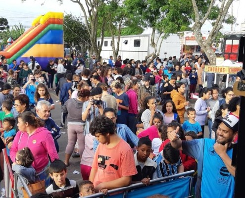 LANCHES E BRINQUEDOS INFLÁVEIS 1