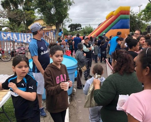 LANCHES E BRINQUEDOS INFLÁVEIS 2